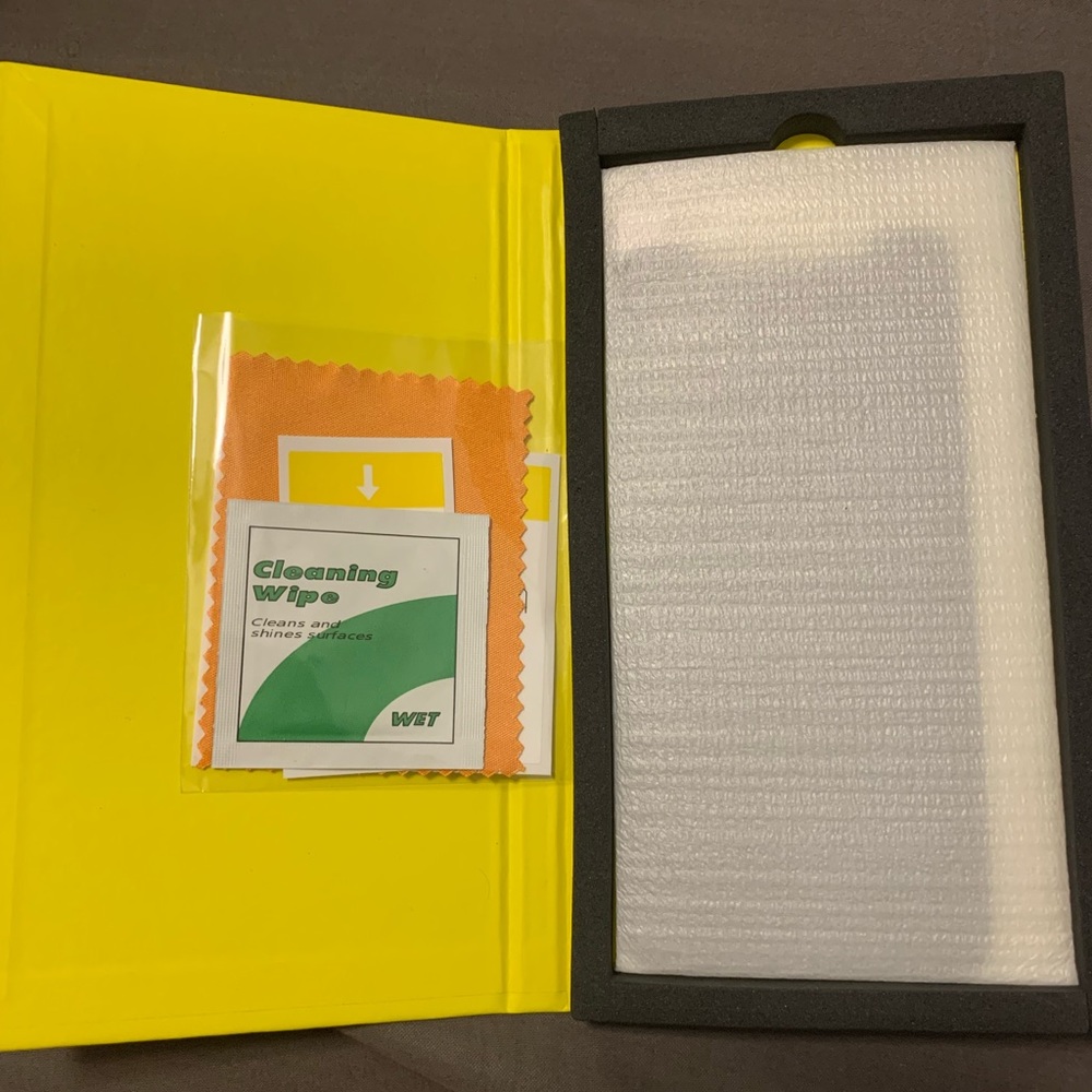 iPhone XR Screen Protector - Picture 2 of 4